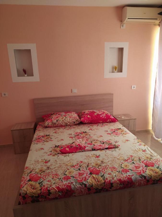 Grandino Holiday Rooms&Apartments Ulcinj Extérieur photo
