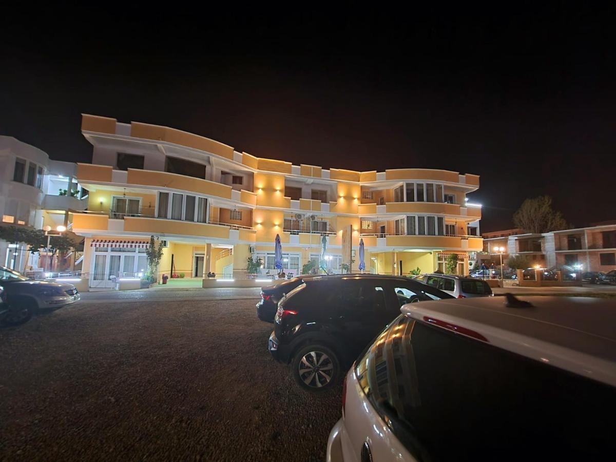 Grandino Holiday Rooms&Apartments Ulcinj Extérieur photo