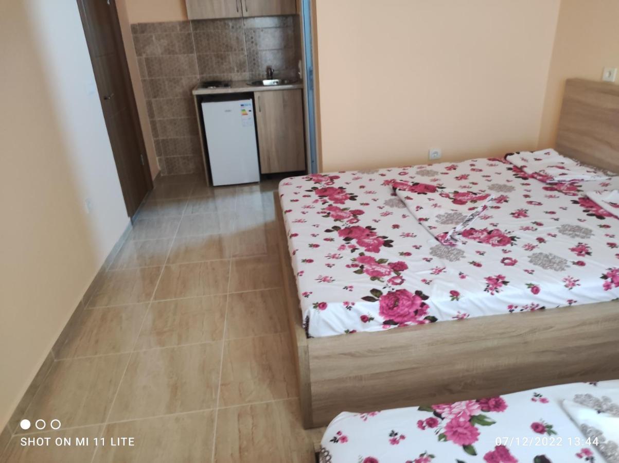 Grandino Holiday Rooms&Apartments Ulcinj Extérieur photo
