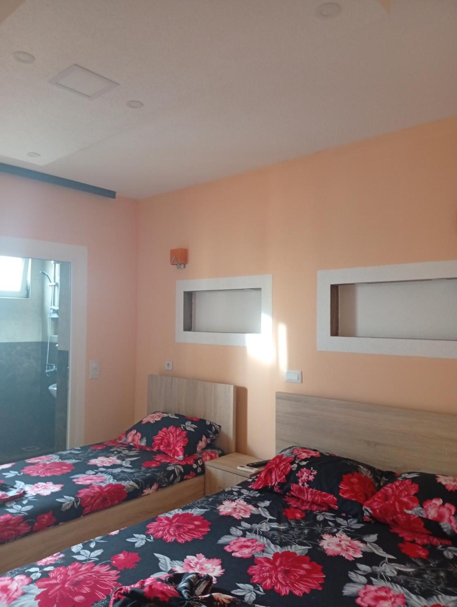 Grandino Holiday Rooms&Apartments Ulcinj Extérieur photo